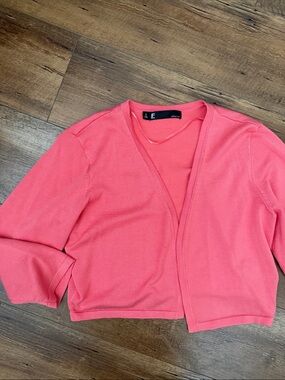 Leslie Fay Coral Open-Front Cropped Cardigan